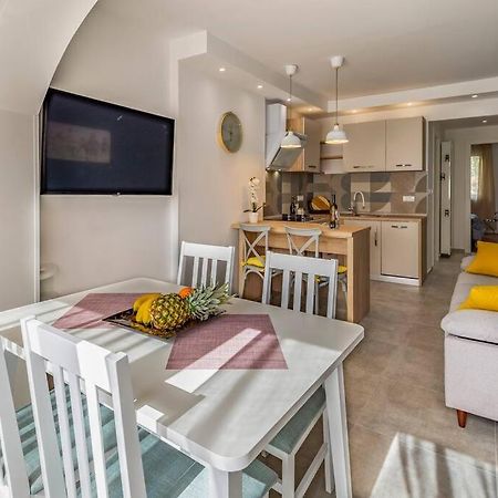 New Two Bedroom Apartment Maloni Pula Buitenkant foto