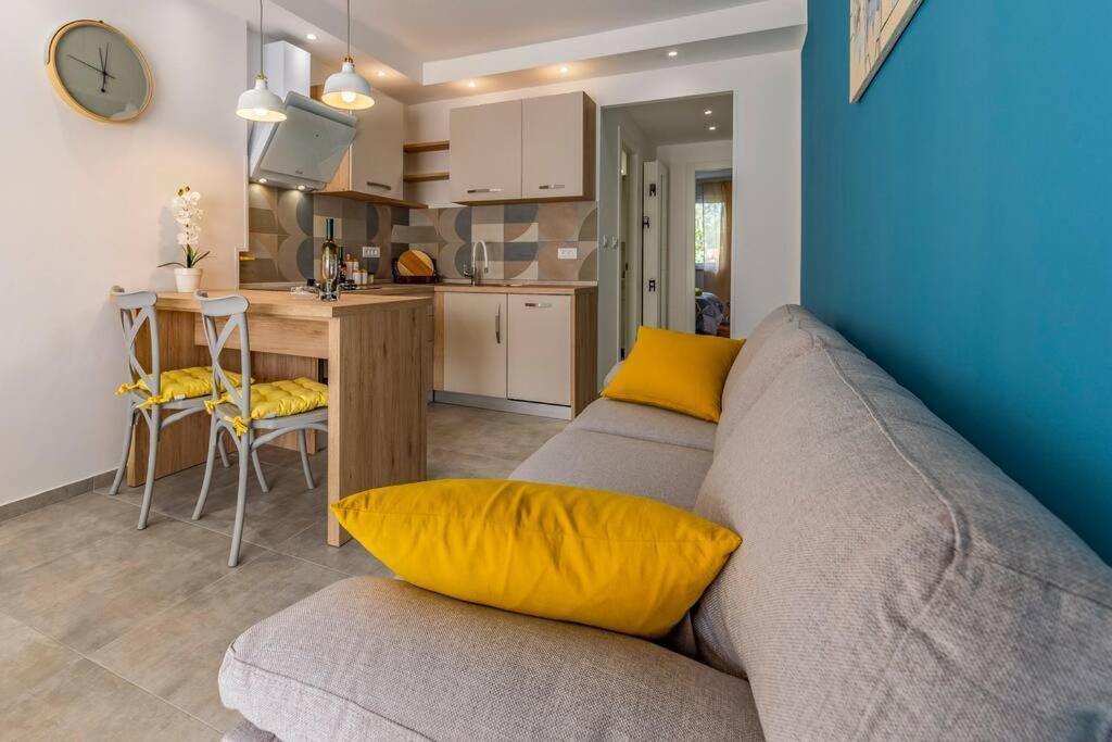 New Two Bedroom Apartment Maloni Pula Buitenkant foto